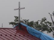 礼拝堂屋根の十字架
